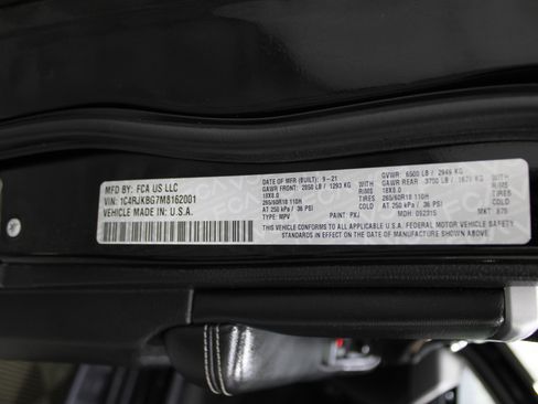 Used 2021 Jeep Grand Cherokee L Limited image 47