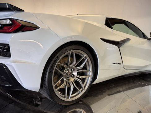 Used 2023 Chevrolet Corvette Z06 image 27