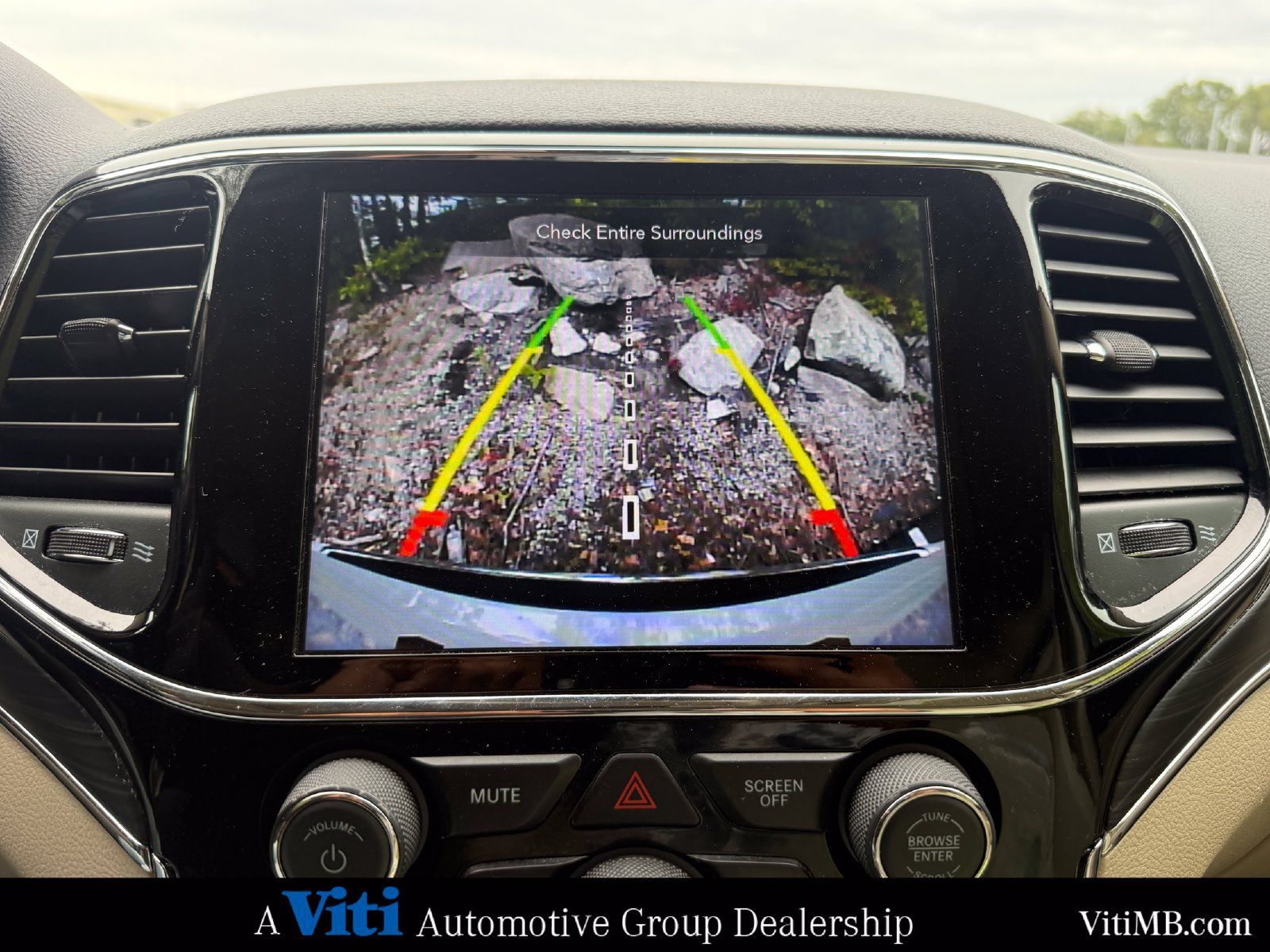 Used 2021 Jeep Grand Cherokee Limited w/ Trailer Tow Group IV AWD/4WD image 34