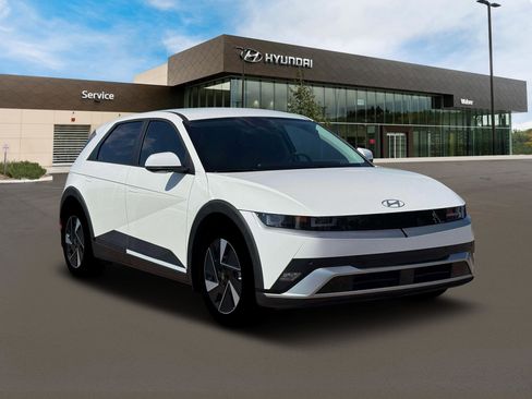 New 2026 Hyundai Ioniq 5 SEL image 12