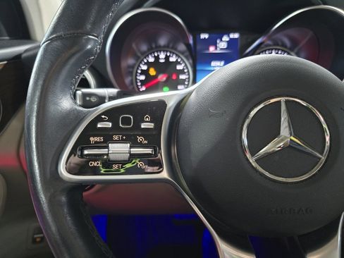 Used 2020 Mercedes-Benz GLC 300 GLC 300 image 16