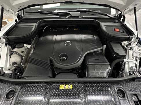 Certified 2025 Mercedes-Benz GLS 450 GLS 450 image 41