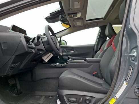 New 2026 Toyota Prius Plug-In Hybrid FWD image 14