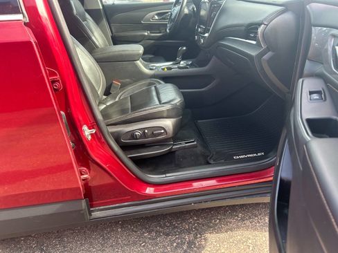 Used 2018 Chevrolet Traverse LT image 21