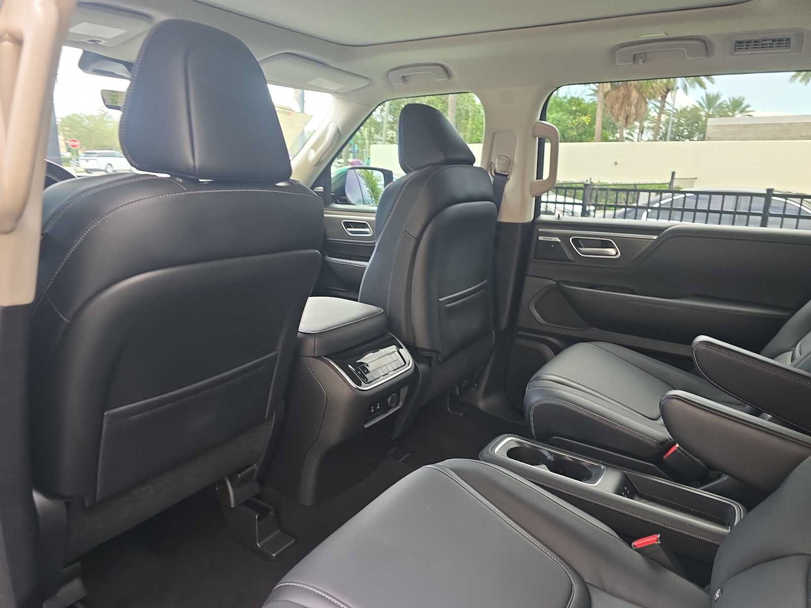 Used 2025 INFINITI QX80 Pure w/ Exterior Package RWD image 14