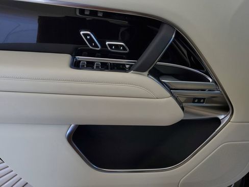 New 2026 Land Rover Range Rover SE AWD/4WD image 8