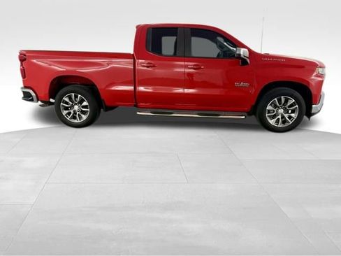 Used 2019 Chevrolet Silverado 1500 LT w/ Texas Edition image 10