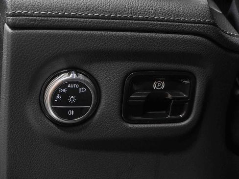 Certified 2023 Mercedes-Benz EQE 500 4MATIC SUV image 26