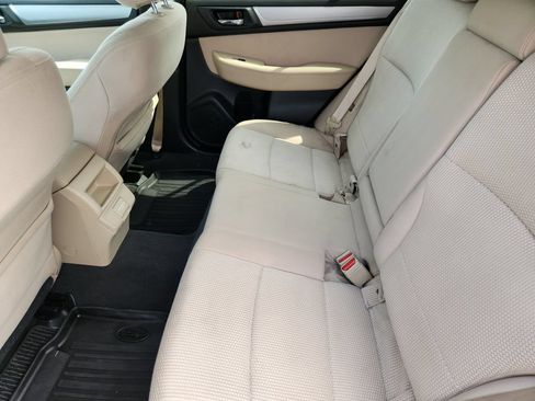 Used 2018 Subaru Outback 2.5i Premium AWD/4WD image 32