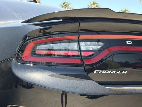 Used 2019 Dodge Charger GT RWD image 8