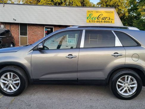 Used 2014 Kia Sorento LX w/ Touring Package (LX) FWD image 5