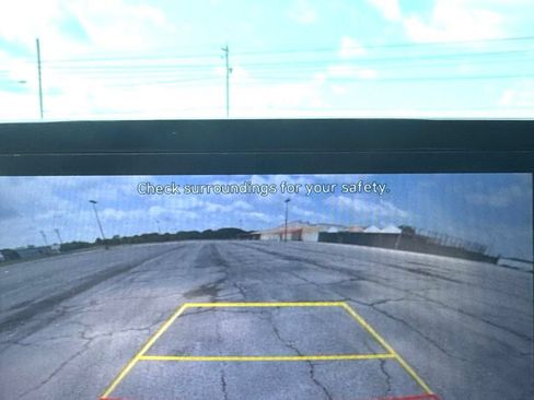 Used 2022 Hyundai Santa Fe XRT FWD image 6