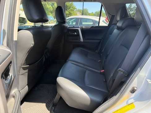 Used 2014 Toyota 4Runner SR5 AWD/4WD image 5