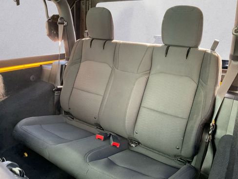 Used 2020 Jeep Wrangler Sport image 9