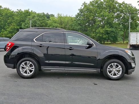 Used 2017 Chevrolet Equinox LT w/ Convenience Package AWD/4WD image 10