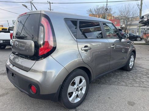 Used 2019 Kia Soul w/ Convenience Package image 5