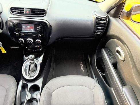 Used 2014 Kia Soul + w/ UVO w/Eservices Package image 25