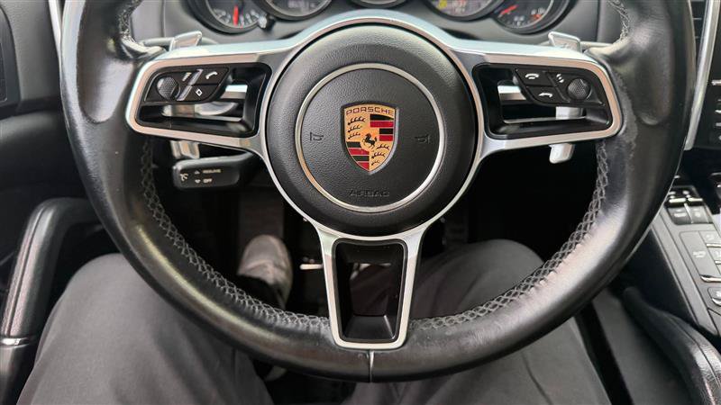 Used 2016 Porsche Cayenne AWD/4WD image 32
