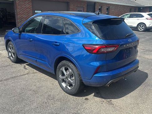 Certified 2023 Ford Escape ST-Line w/ Tech Pack #1 AWD/4WD image 5