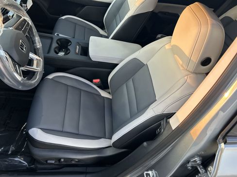 New 2026 Honda Prologue Touring image 13