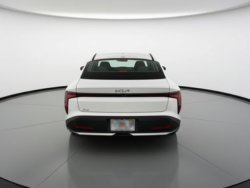 Used 2025 Kia K4 LXS image 7