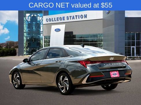 Used 2024 Hyundai Elantra Limited FWD image 4