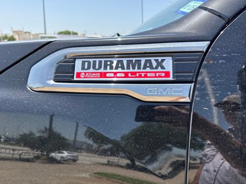 Used 2023 GMC Sierra 2500 AT4 w/ AT4 Premium Plus Package AWD/4WD image 12