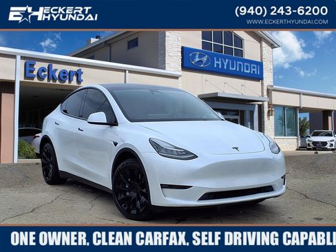 Used 2023 Tesla Model Y Long Range image 1