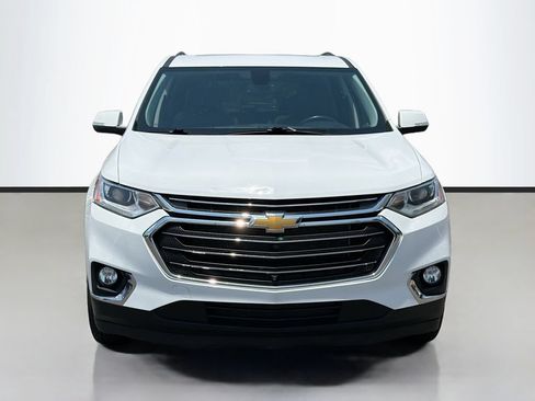 Used 2021 Chevrolet Traverse LT w/ LT Premium Package AWD/4WD image 3