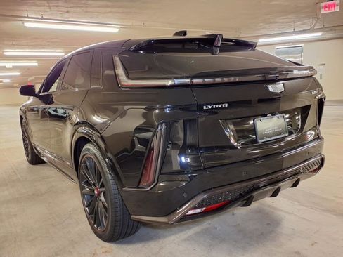 New 2026 Cadillac Lyriq V w/ Exterior Carbon Fiber Package image 8