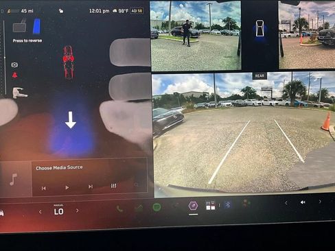 Used 2024 Tesla Cybertruck AWD Crew Cab image 14