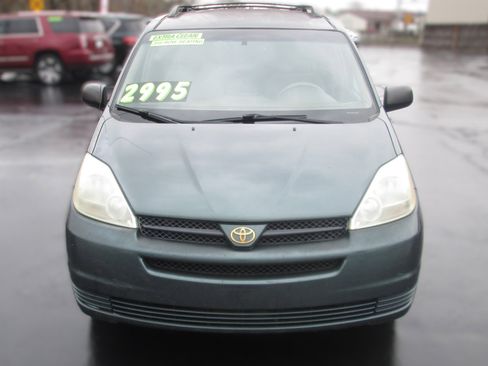 Used 2004 Toyota Sienna LE image 7