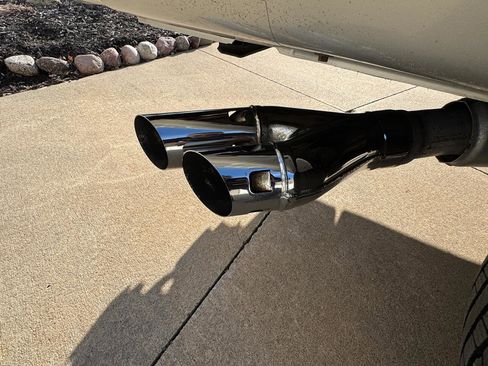 Used 2015 Ford F350 XLT w/ XLT Premium Package image 39