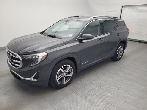 Used 2020 GMC Terrain SLT w/ Preferred Package FWD image 2