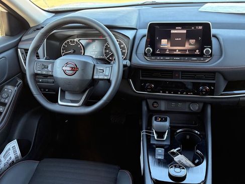 New 2026 Nissan Rogue SV image 10