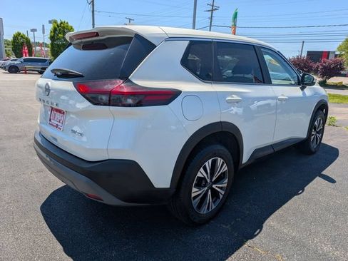 Used 2023 Nissan Rogue SV AWD/4WD image 3