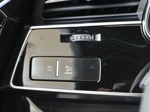Used 2025 Audi Q7 3.0T Premium Plus w/ Premium Plus Package AWD/4WD image 24