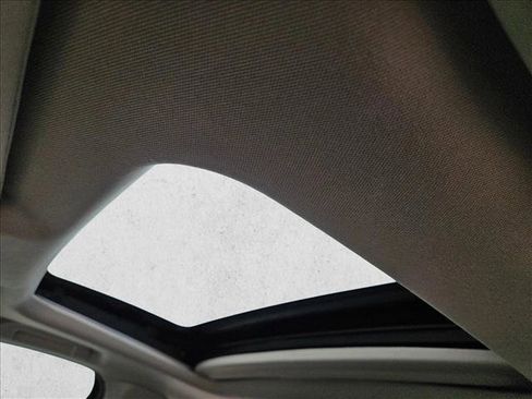 Used 2021 Honda HR-V EX image 13