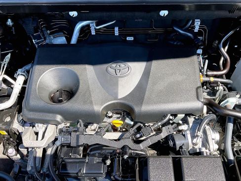 Used 2023 Toyota RAV4 XLE w/ Convenience Package AWD/4WD image 33