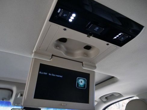 Used 2020 GMC Yukon Denali w/ Denali Ultimate Package image 33