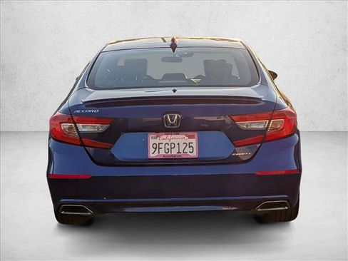 Used 2018 Honda Accord Sport image 7