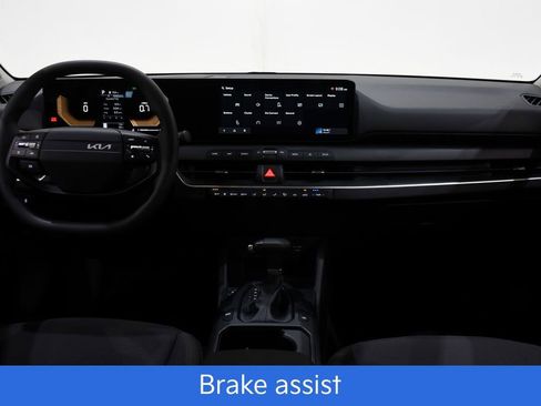 New 2026 Kia K4 LXS image 8