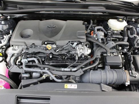 Used 2025 Toyota Camry LE FWD image 29