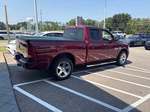 Used 2016 RAM 1500 Express AWD/4WD image 2