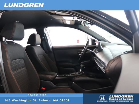 Used 2025 Honda HR-V Sport image 16