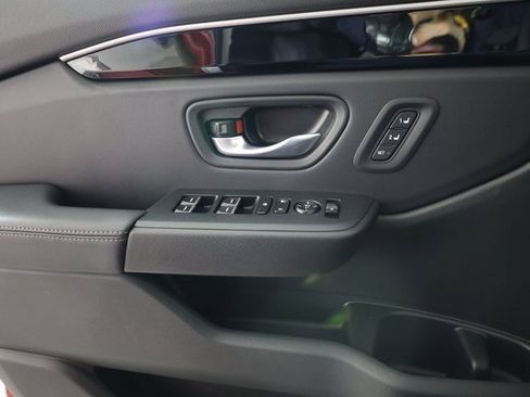 New 2025 Honda Pilot Touring image 21