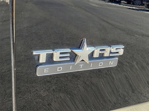 Used 2021 Chevrolet Suburban Premier w/ Texas Edition image 9