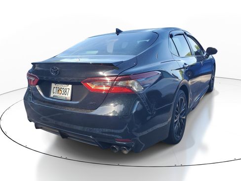 Used 2022 Toyota Camry SE FWD image 8