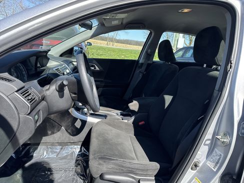 Used 2013 Honda Accord LX image 16