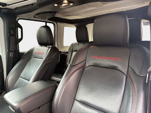 Used 2019 Jeep Wrangler Unlimited Rubicon AWD/4WD image 18